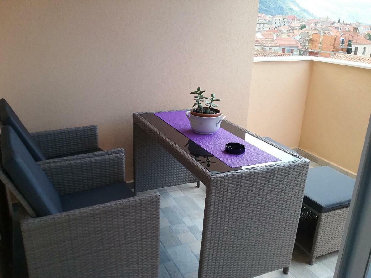 Komiža Apartment Willy מראה חיצוני תמונה