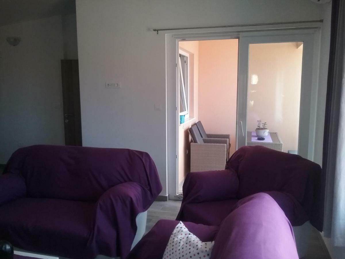 Komiža Apartment Willy מראה חיצוני תמונה