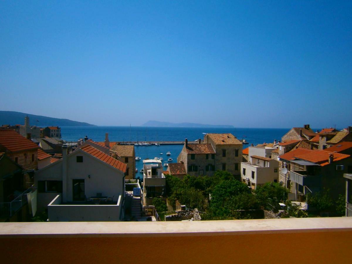 Komiža Apartment Willy מראה חיצוני תמונה